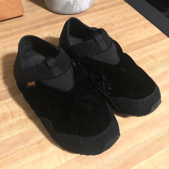 teva velvet ember moc
